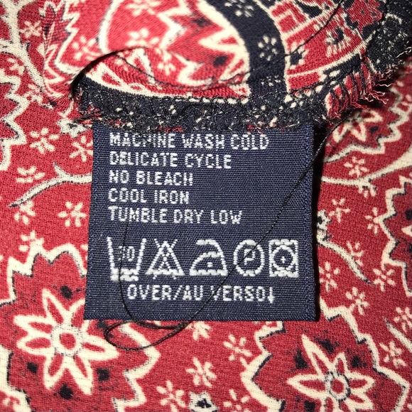 Lizsport wrap skirt, pretty Autumn colors in an ornate square pattern. - Picture 8 of 8